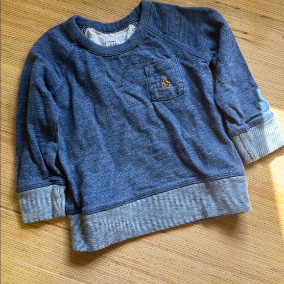 Gap Sweatshirts - Picture 3 of 3
